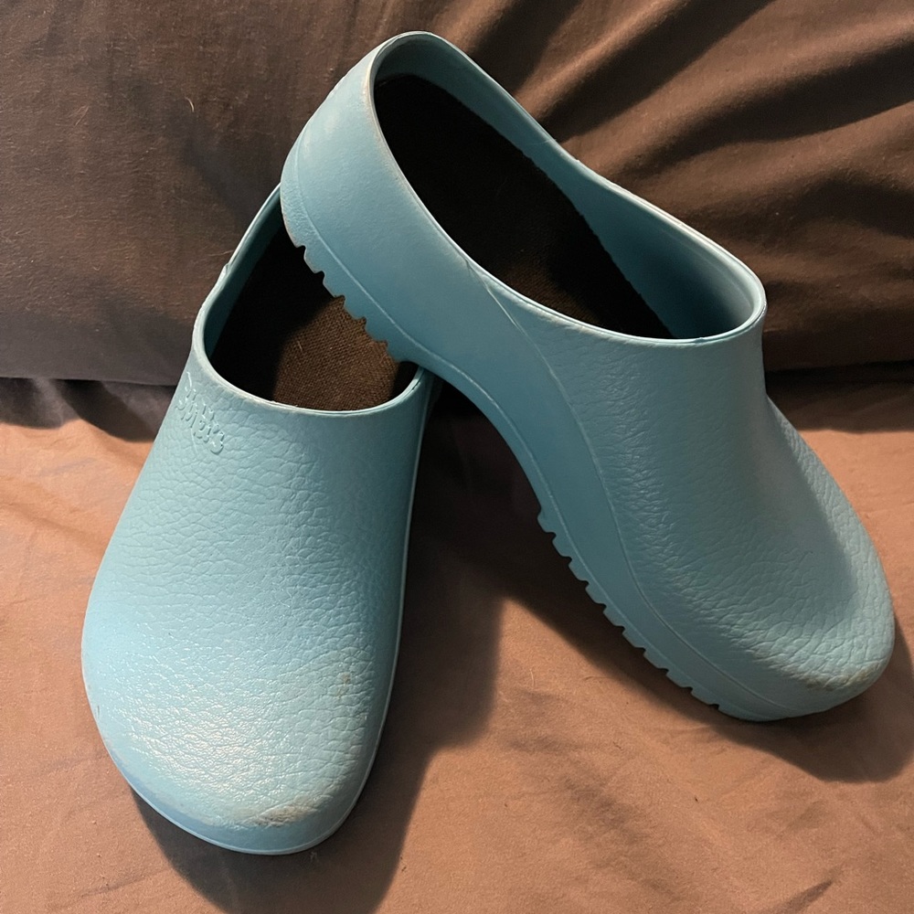 Birkenstock nursing clogs